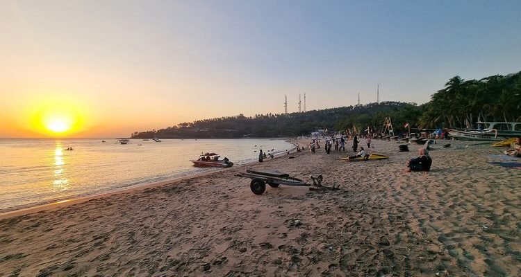 Keindahan Lombok Barat: 4 Destinasi Wisata Alam yang Memukau!