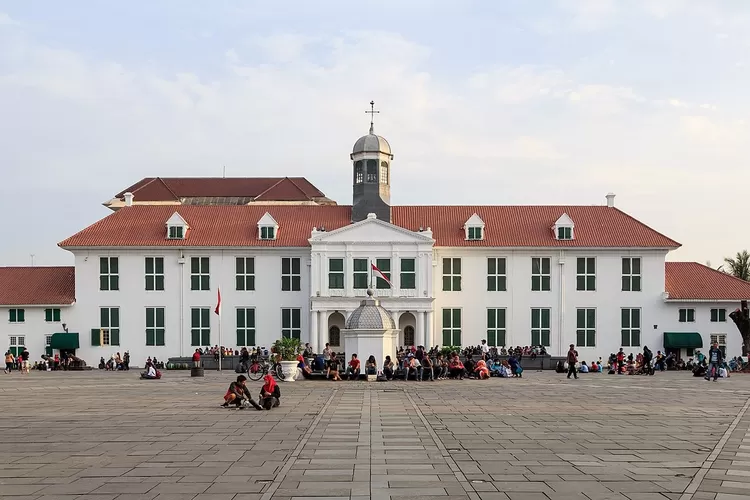 Menjelajahi Keajaiban Museum Fatahillah: Cerita di Kota Tua!